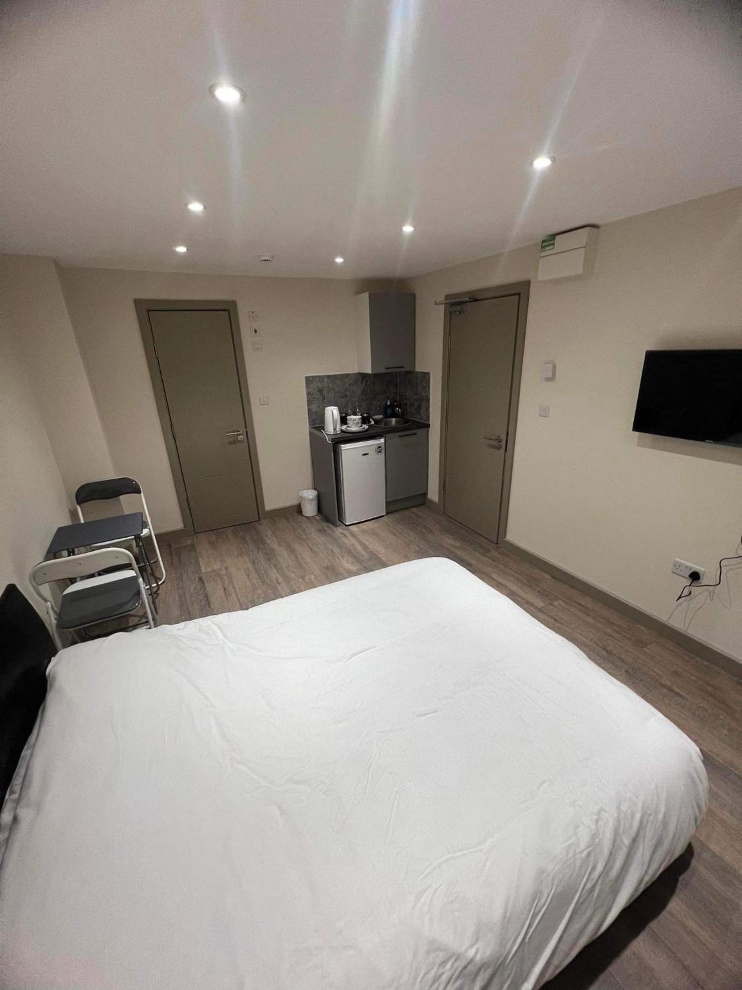 Battersea Inn Лондон Экстерьер фото